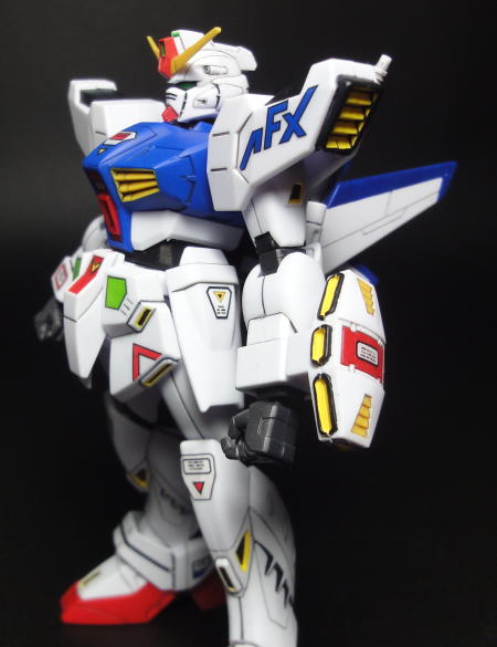 1/100 HGSF05 RX-99 NEO GUNDAM: 立体物